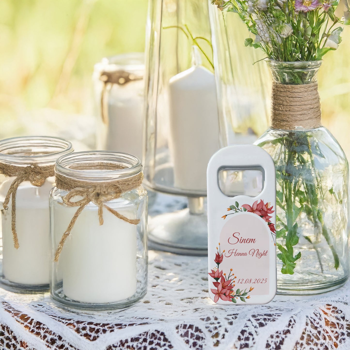 Kırmızı Zambak Tasarımlı – Kişiye Özel Plastik Açacak Magnet