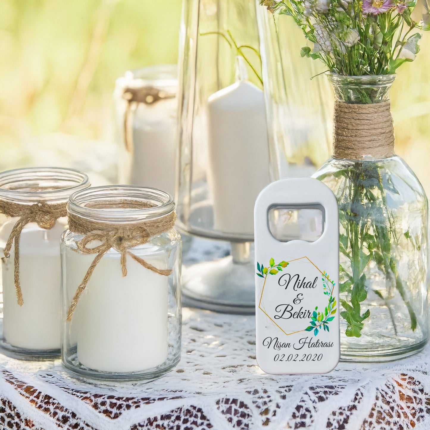 Geometrik Çerçeveli Yeşil Yaprak Tasarımlı – Kişiye Özel Plastik Açacak Magnet