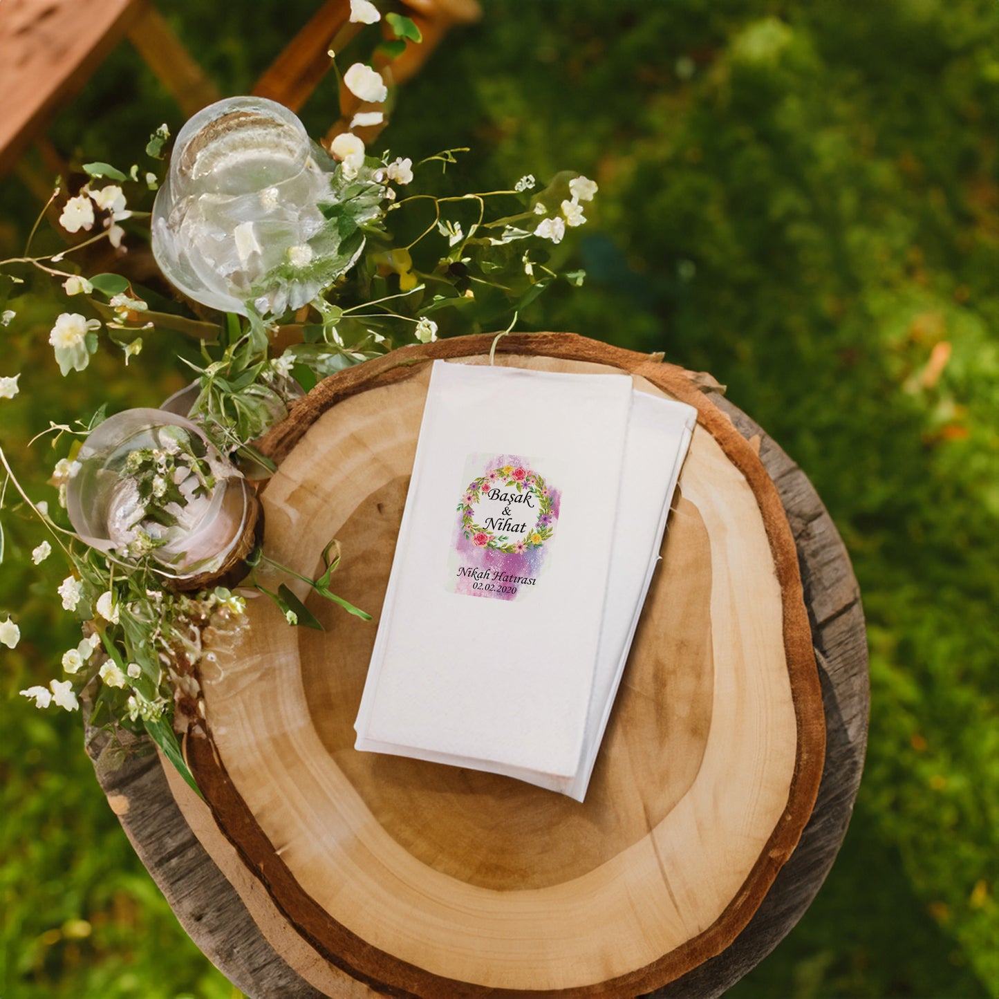 Renkli Çiçek Çerçeveli Özel Gün Peçetesi