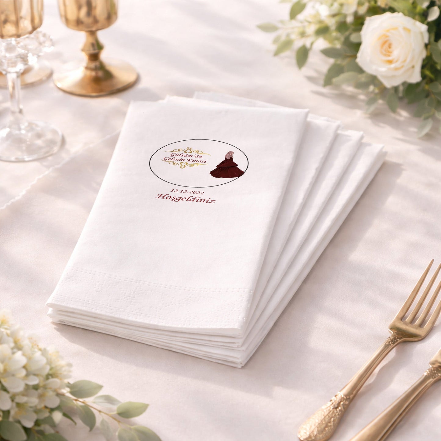 Gülsüm'ün Gelin Kınası Gold Klasik Detaylı Siyah Baskılı Peçete