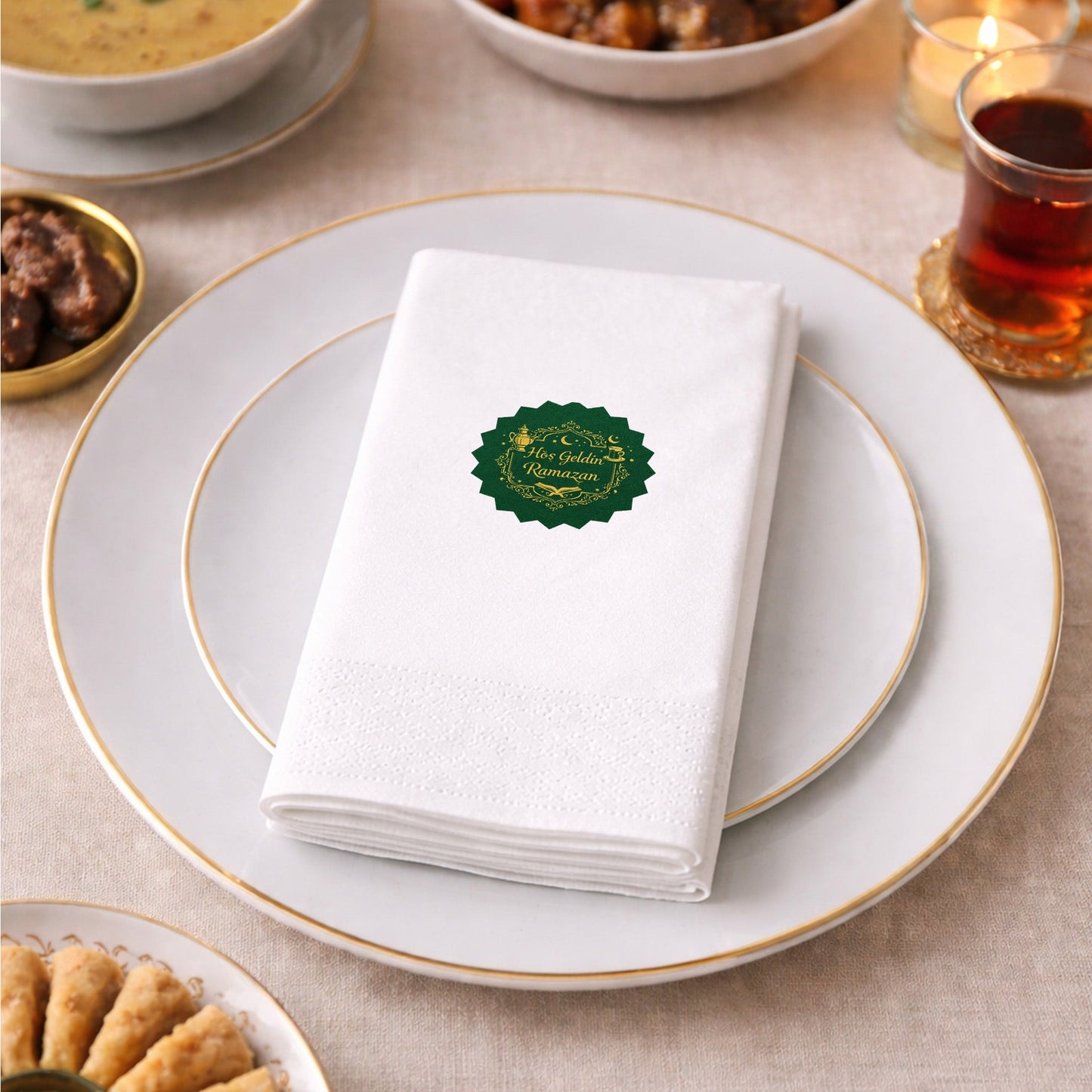 Zümrüt Yeşili Altın Detaylı Hoş Geldin Ramazan Peçetesi – Premium Tasarım | 33x33 cm