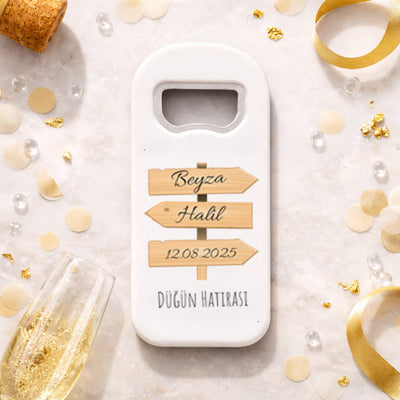 Ahşap Tabela Tasarımlı Düğün Magnet Açacak | Rustik İsim Baskılı Şişe Açacağı