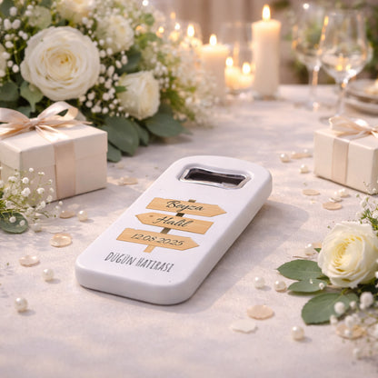 Ahşap Tabela Tasarımlı Düğün Magnet Açacak | Rustik İsim Baskılı Şişe Açacağı