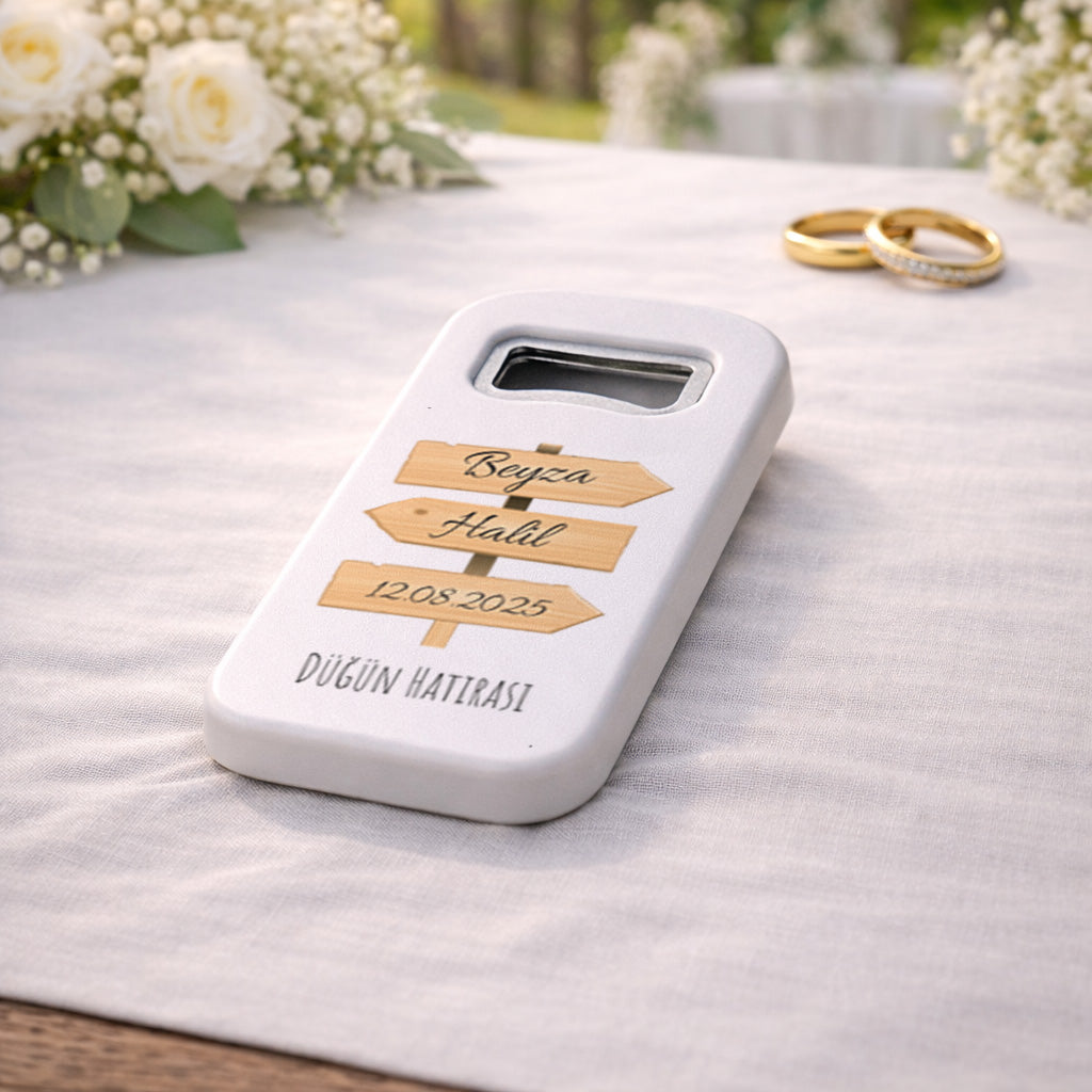 Ahşap Tabela Tasarımlı Düğün Magnet Açacak | Rustik İsim Baskılı Şişe Açacağı