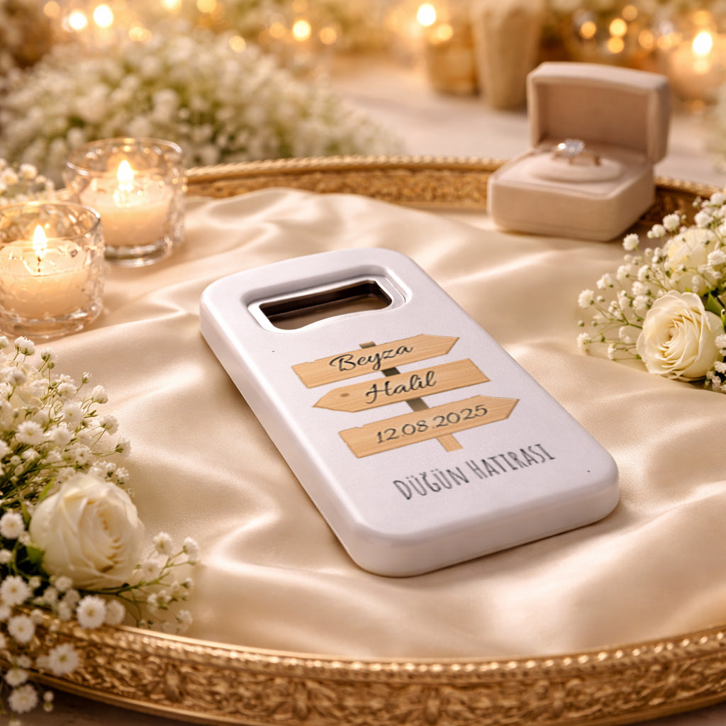 Ahşap Tabela Tasarımlı Düğün Magnet Açacak | Rustik İsim Baskılı Şişe Açacağı