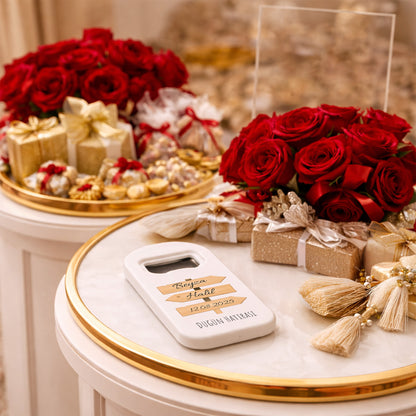 Ahşap Tabela Tasarımlı Düğün Magnet Açacak | Rustik İsim Baskılı Şişe Açacağı