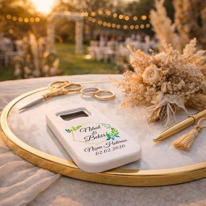 Minimal Yeşil Yapraklı Nişan Magnet Açacak | Altın Çerçeveli Kişiye Özel