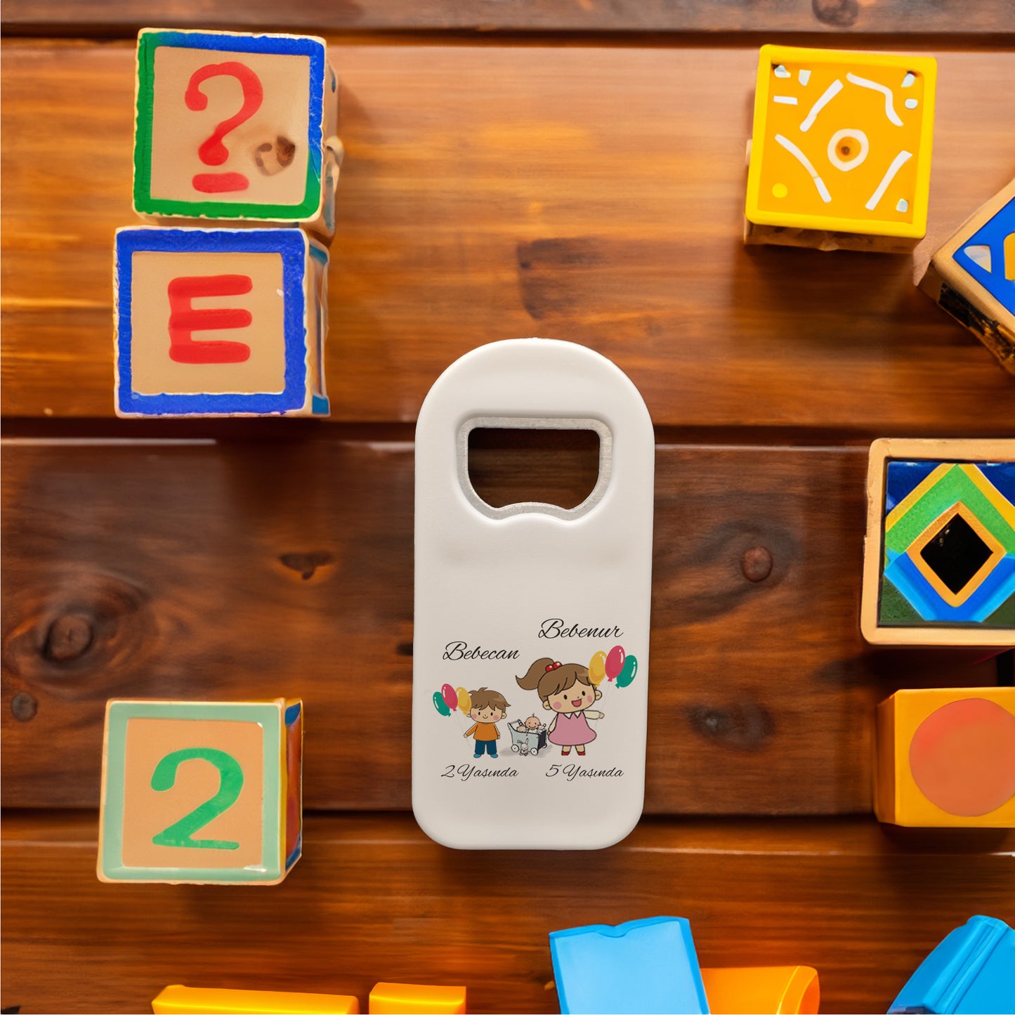 El Ele Tutuşan Çocuklar Temalı Plastik Açacak Magnet | Doğumgünü, Babyshower, Diş Buğdayı ve Sünnet Organizasyonlarınızın Unutulmaz Hatırası!