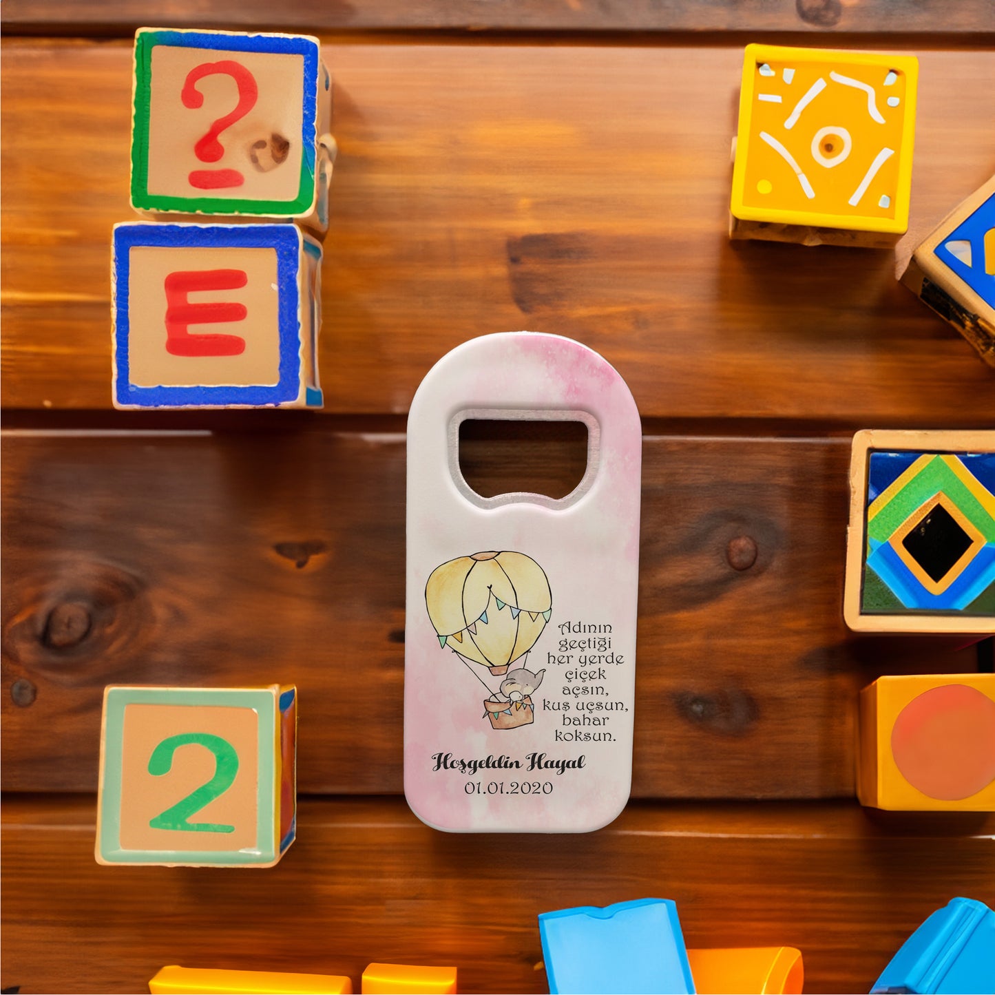 Pembe Bulutlu Balon Temalı Plastik Açacak Magnet | Doğumgünü, Babyshower, Diş Buğdayı ve Sünnet Organizasyonlarınızın Unutulmaz Hatırası!
