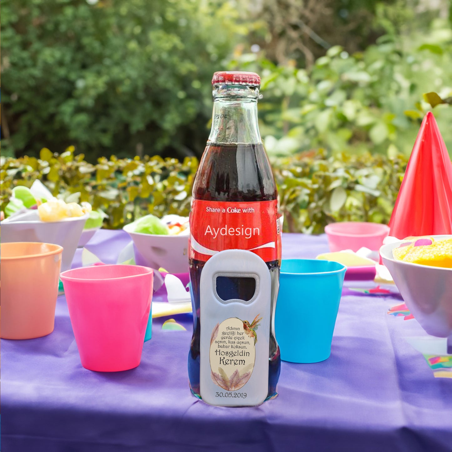 Mavi Zeminli Kuş ve Yaprak Çerçeve Temalı Plastik Açacak Magnet | Doğumgünü, Babyshower, Diş Buğdayı ve Sünnet Organizasyonlarınızın Unutulmaz Hatırası!