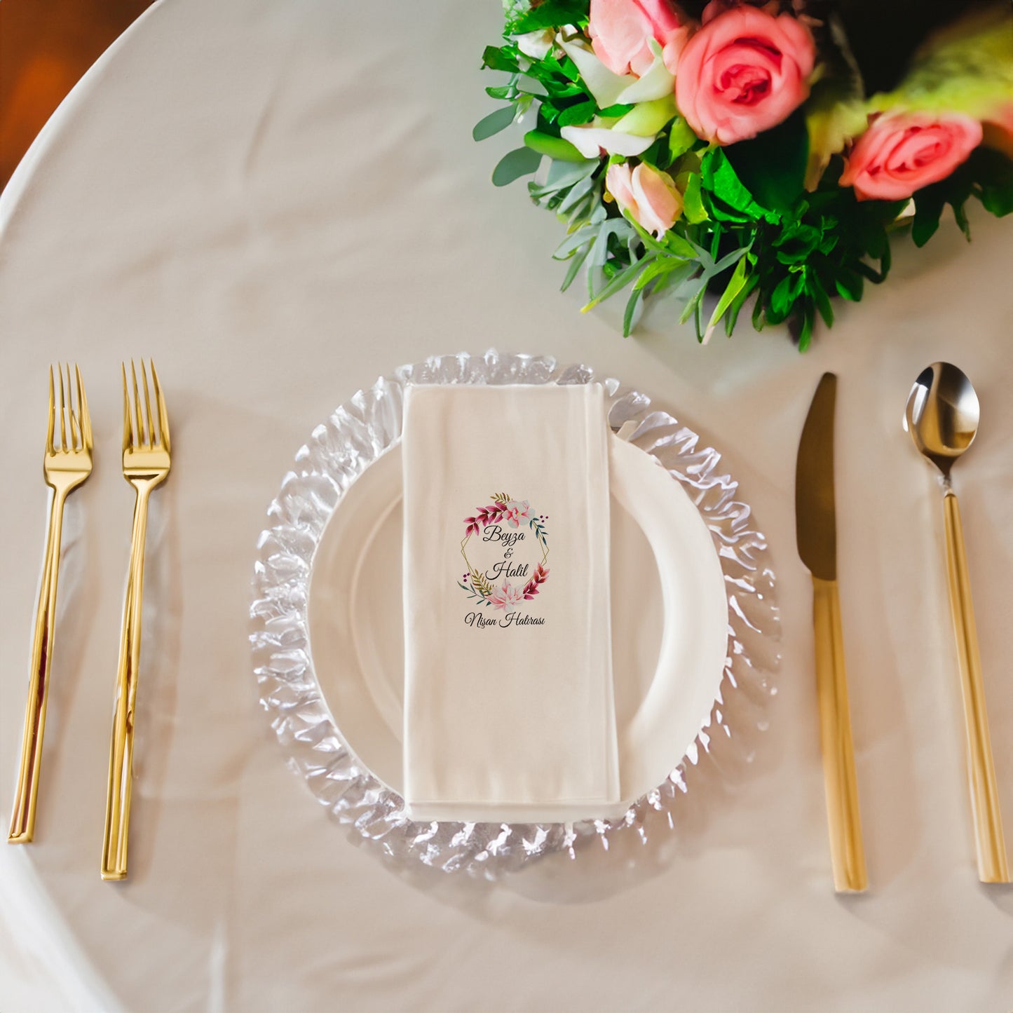Gold Pembe Çiçek Desenli Özel Gün Peçetesi