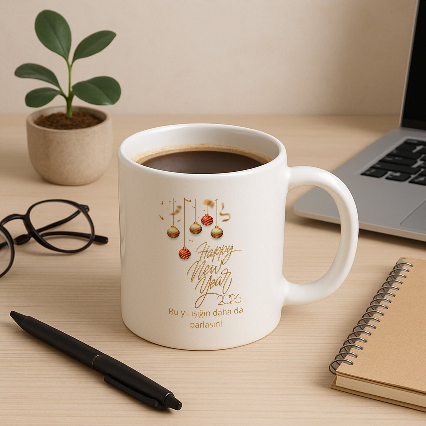 Happy New Year 2026 Yazılı Şık Hediyelik Baskılı Kupa