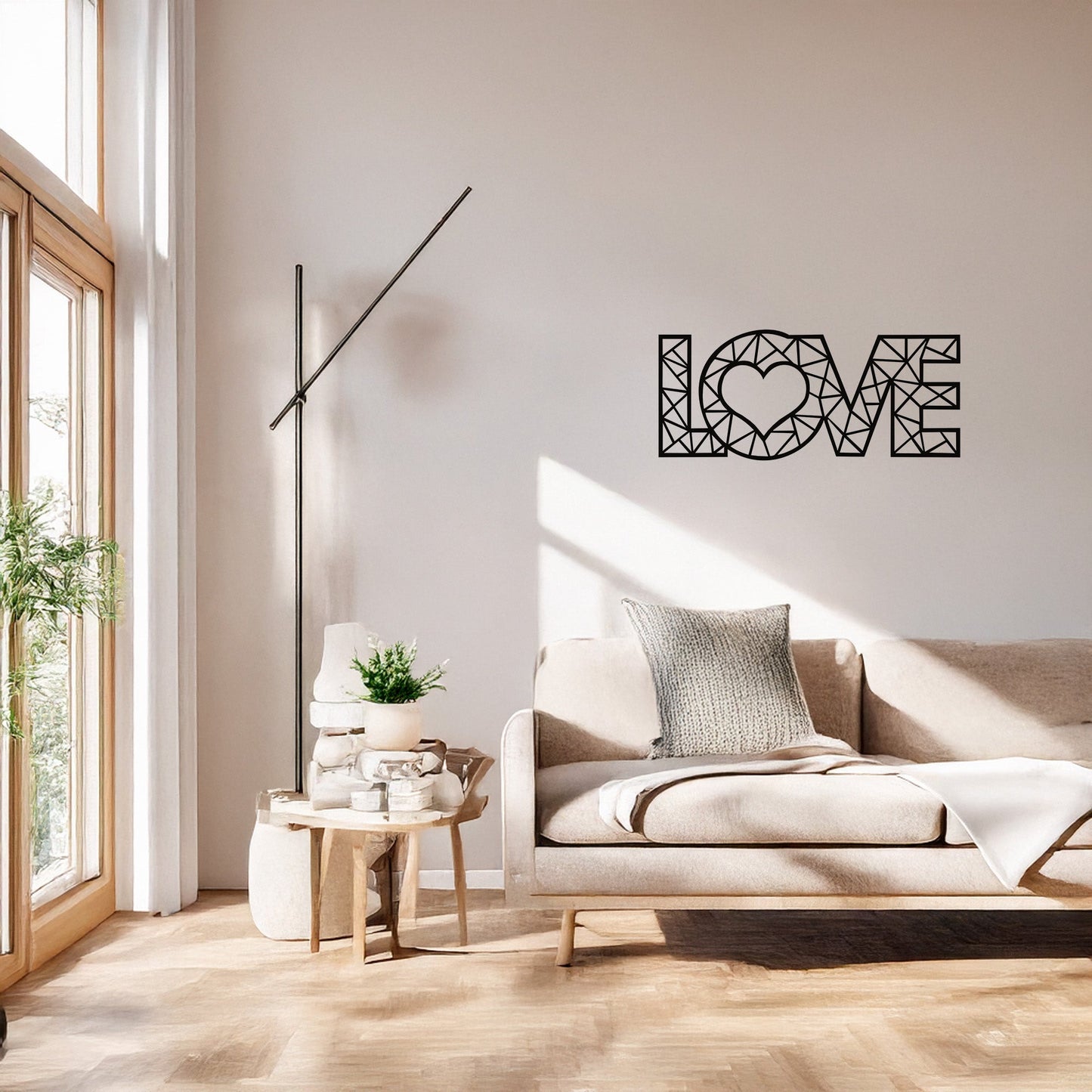 Geometrik LOVE Yazılı Kalp Figürlü Metal Duvar Tablosu