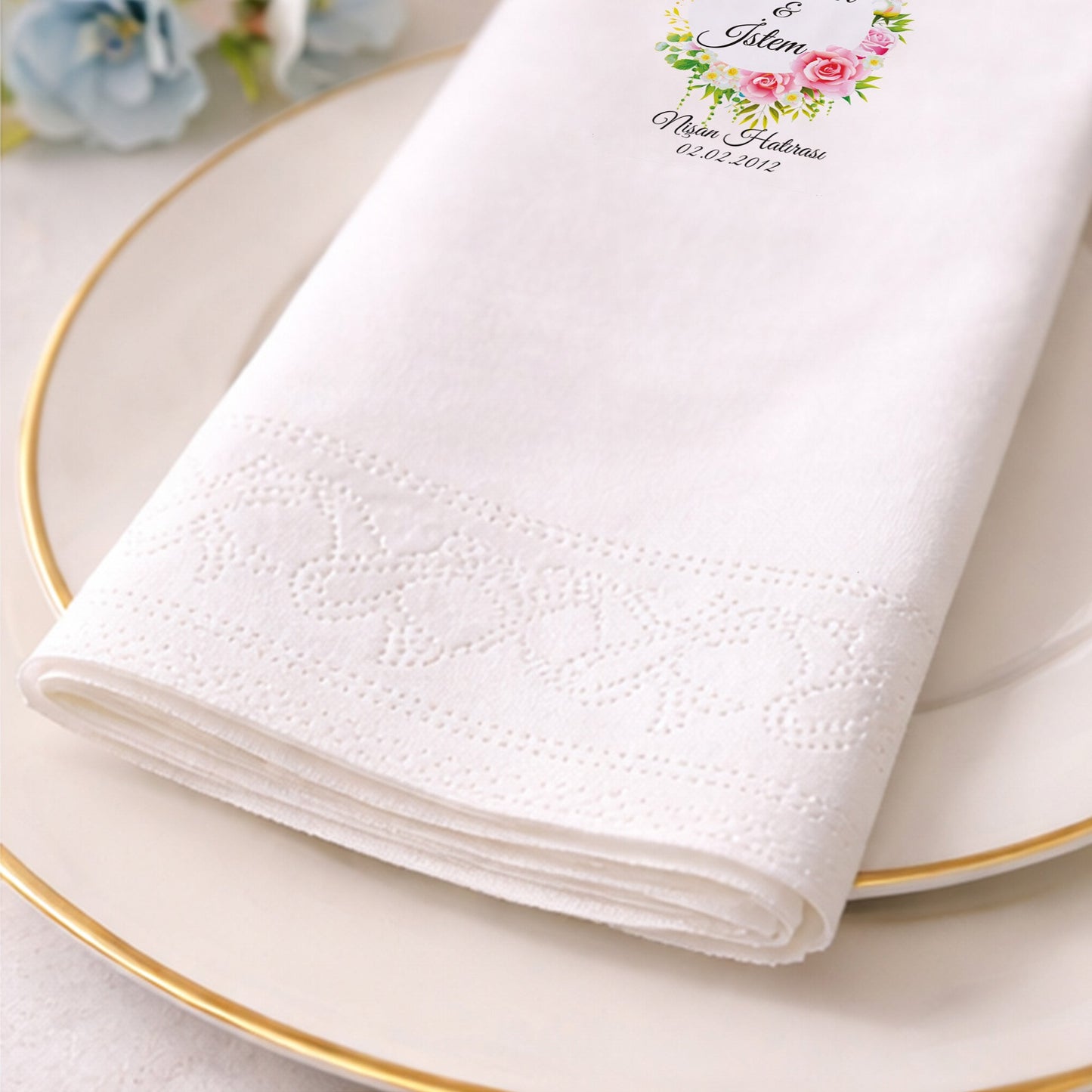 Pembe Gül Detaylı İsimli Nişan Hatırası Baskılı Peçete