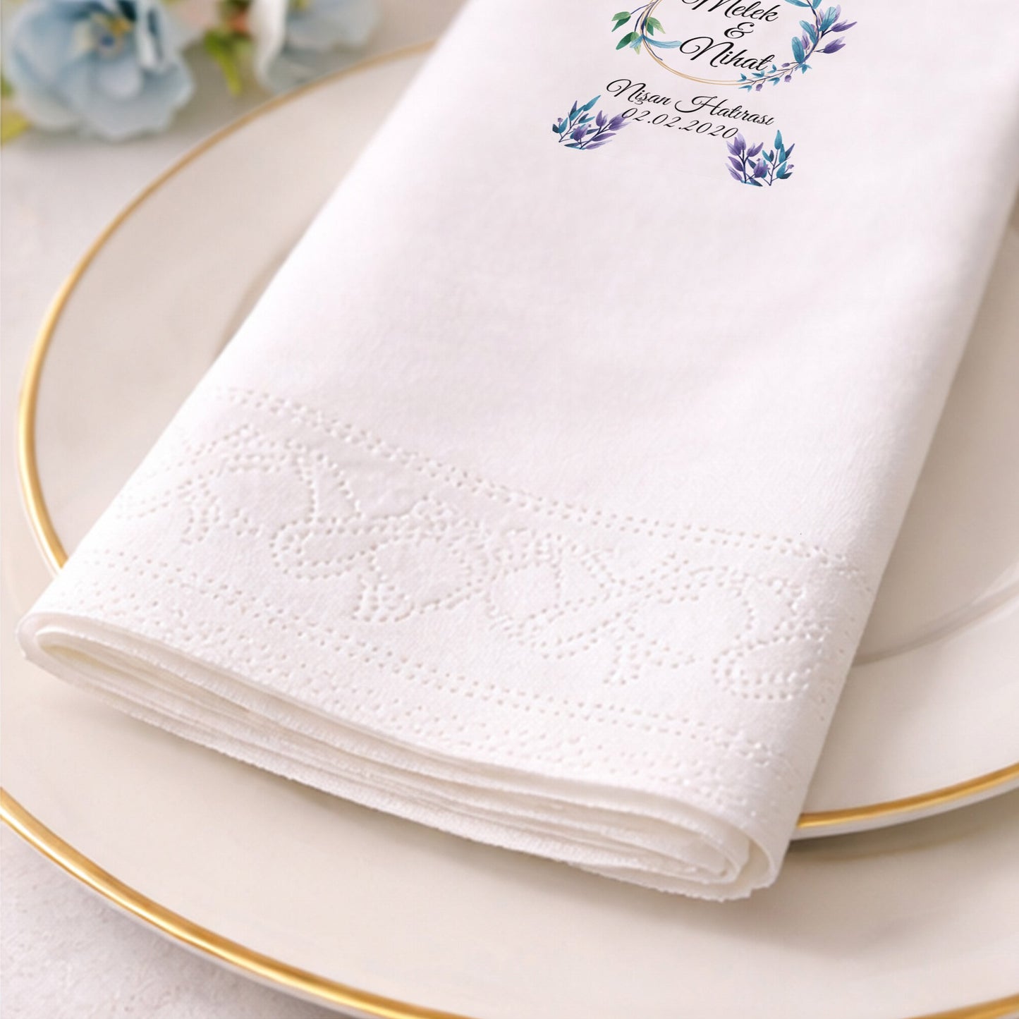 Yaprak Çelenkli İsimli Nişan ve Düğün Baskılı Özel Gün Peçetesi