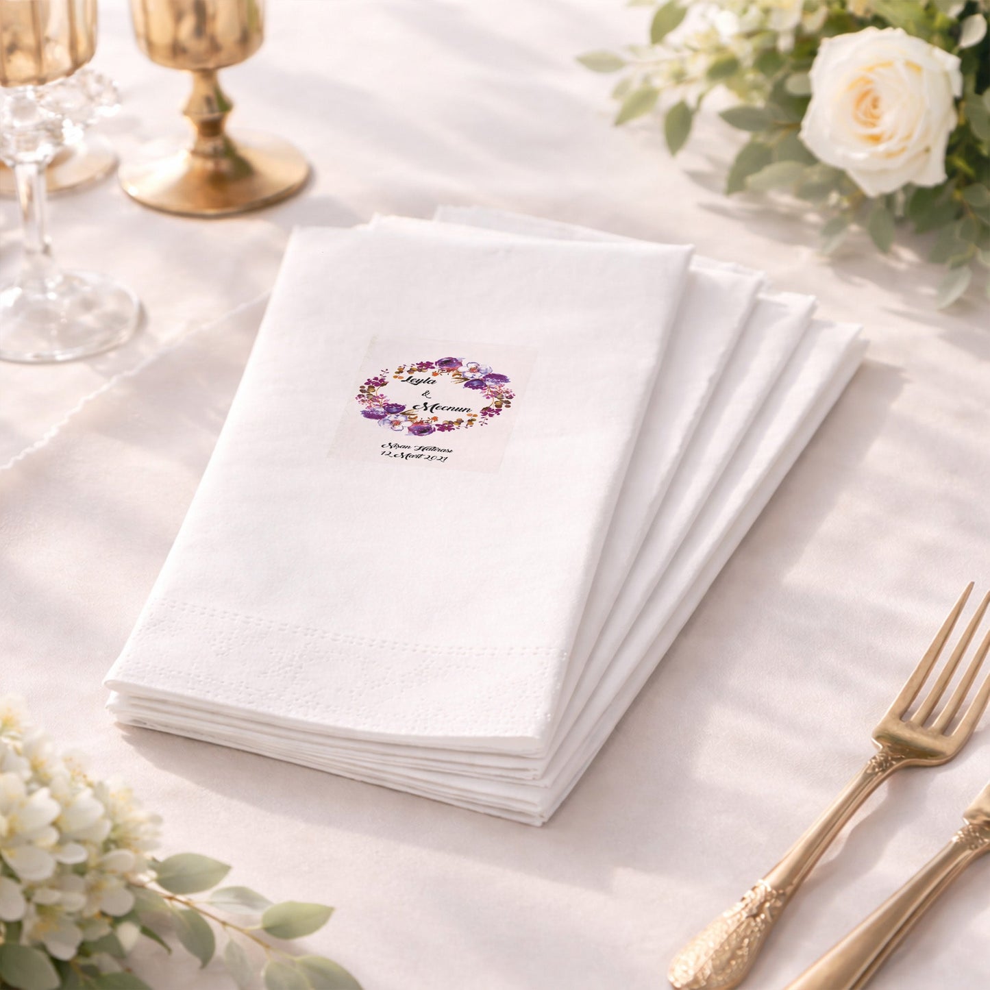 Mor Tonlu Çiçek Çelenkli Nişan Hatırası Baskılı Peçete