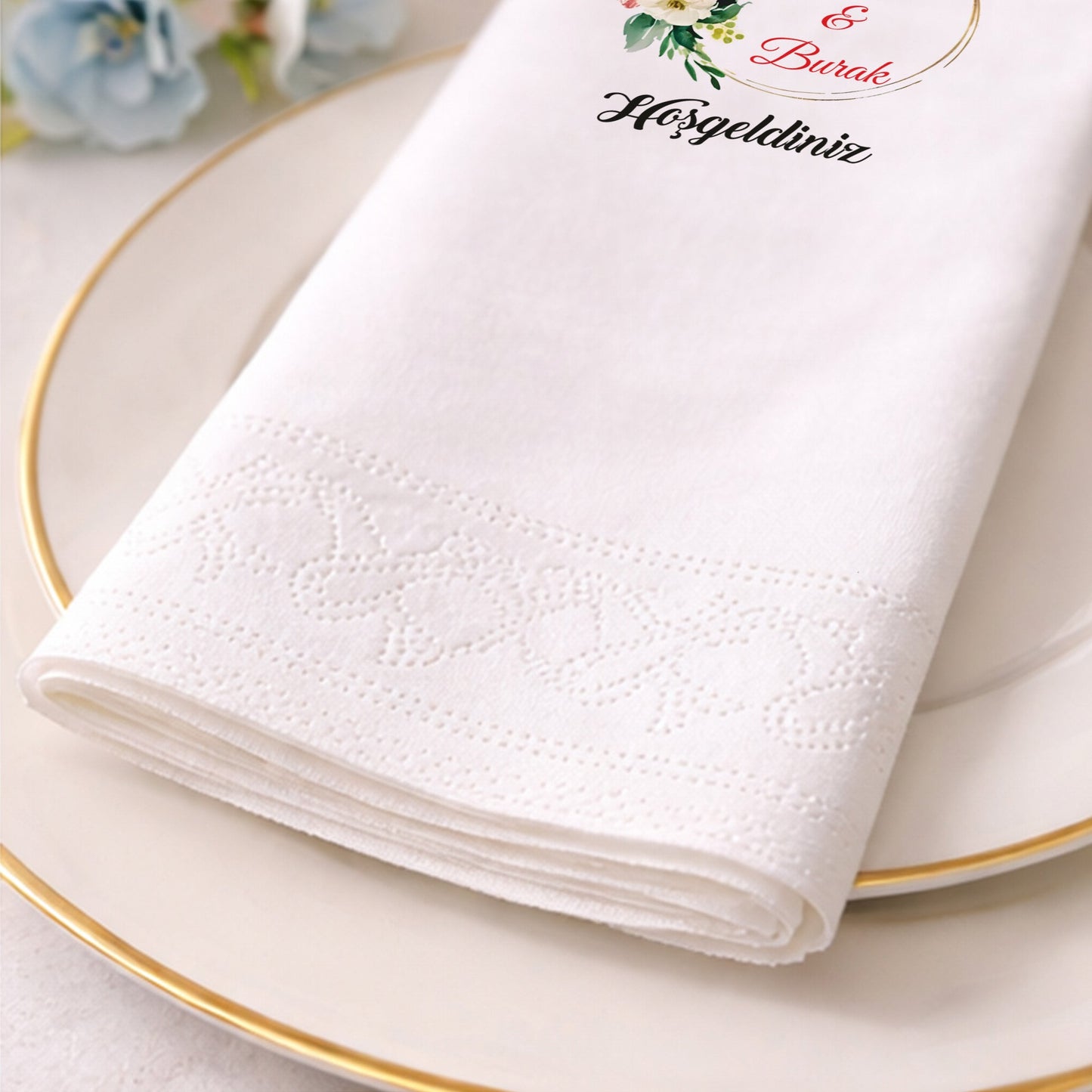 Kübra & Burak Altın Çerçeveli Çiçekli Hoşgeldiniz Peçetesi