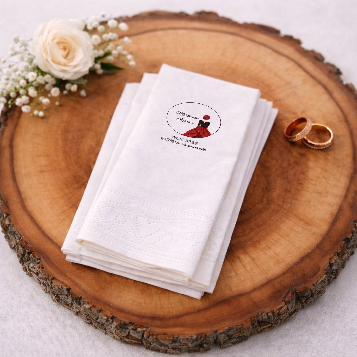 Merve’nin Kınası Kırmızı Kabarık Elbiseli Baskılı Peçete