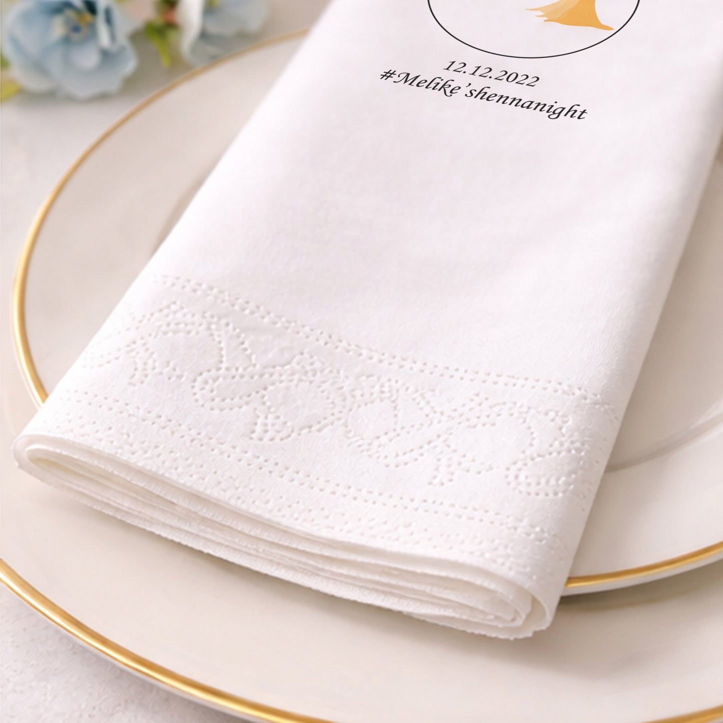 Melike Gelin'in Kınası Siyah Zemin Altın Sarısı Baskılı Özel Gün Peçetesi