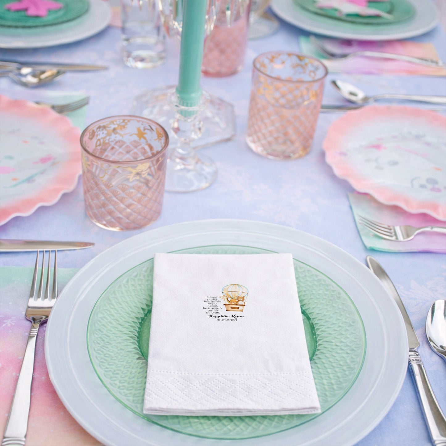 Kerem İsimli Sevimli Orman Hayvanları Uçan Balon Peçetesi