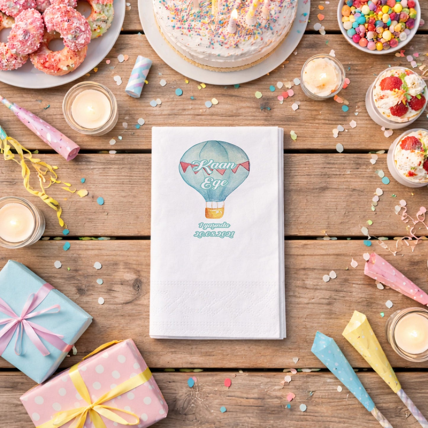 Kaan Ege Mavi Suluboya Balon ve Flama Desenli Özel Gün Peçetesi