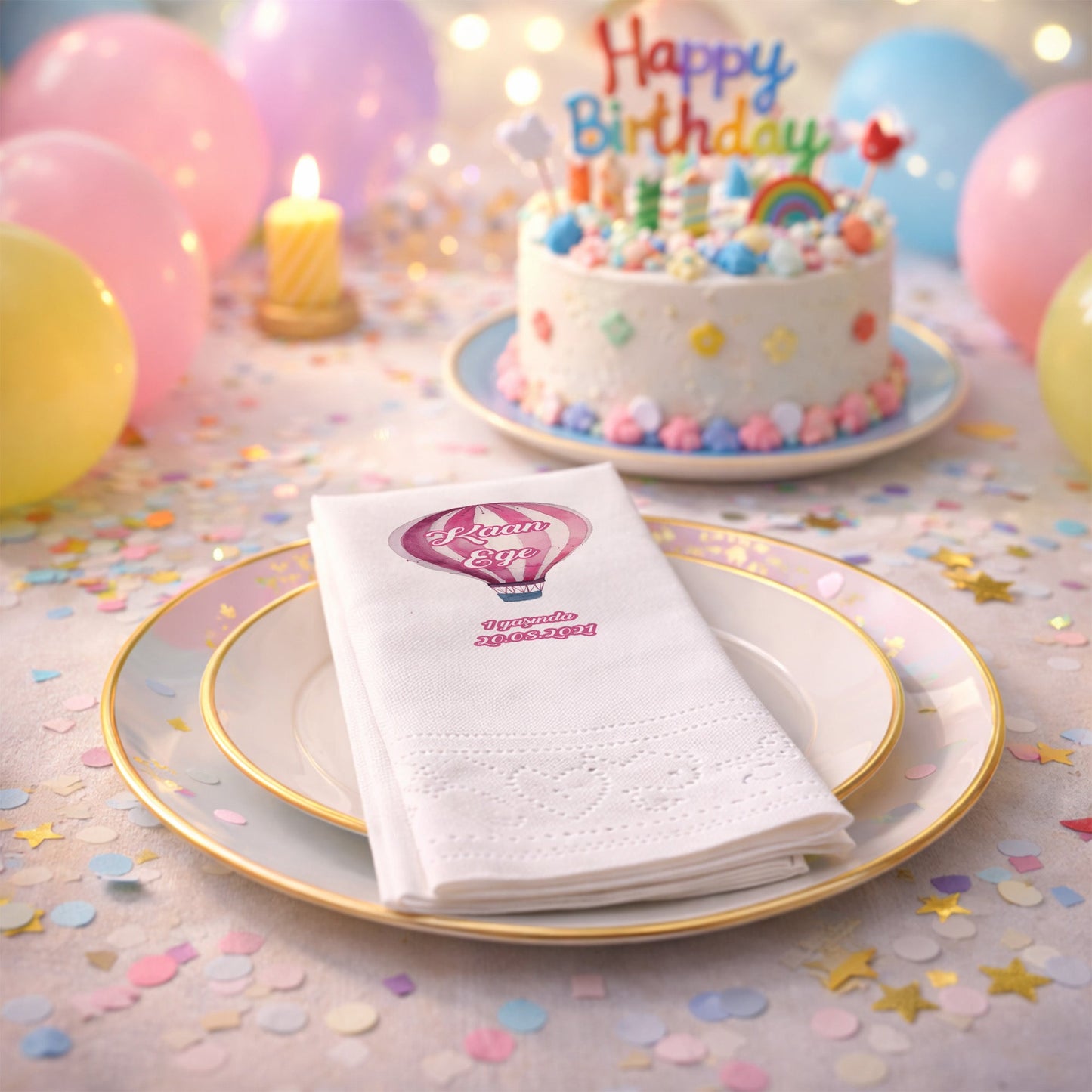 Kaan Ege Pembe Çizgili Sıcak Hava Balonu Temalı Doğum Günü Peçetesi