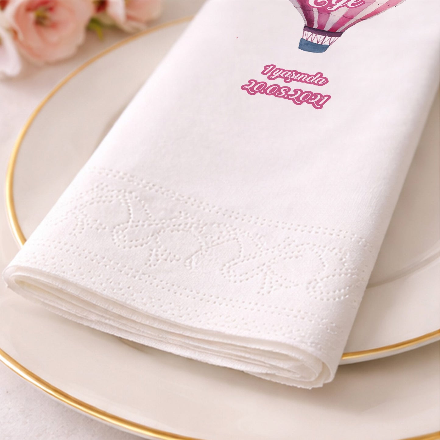 Kaan Ege Pembe Çizgili Sıcak Hava Balonu Temalı Doğum Günü Peçetesi