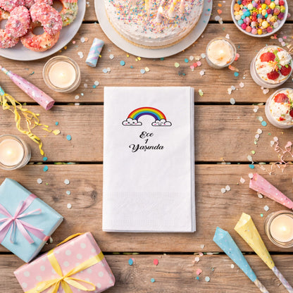 Gülen Bulutlu Sevimli Gökkuşağı Ece 1 Yaş Peçetesi