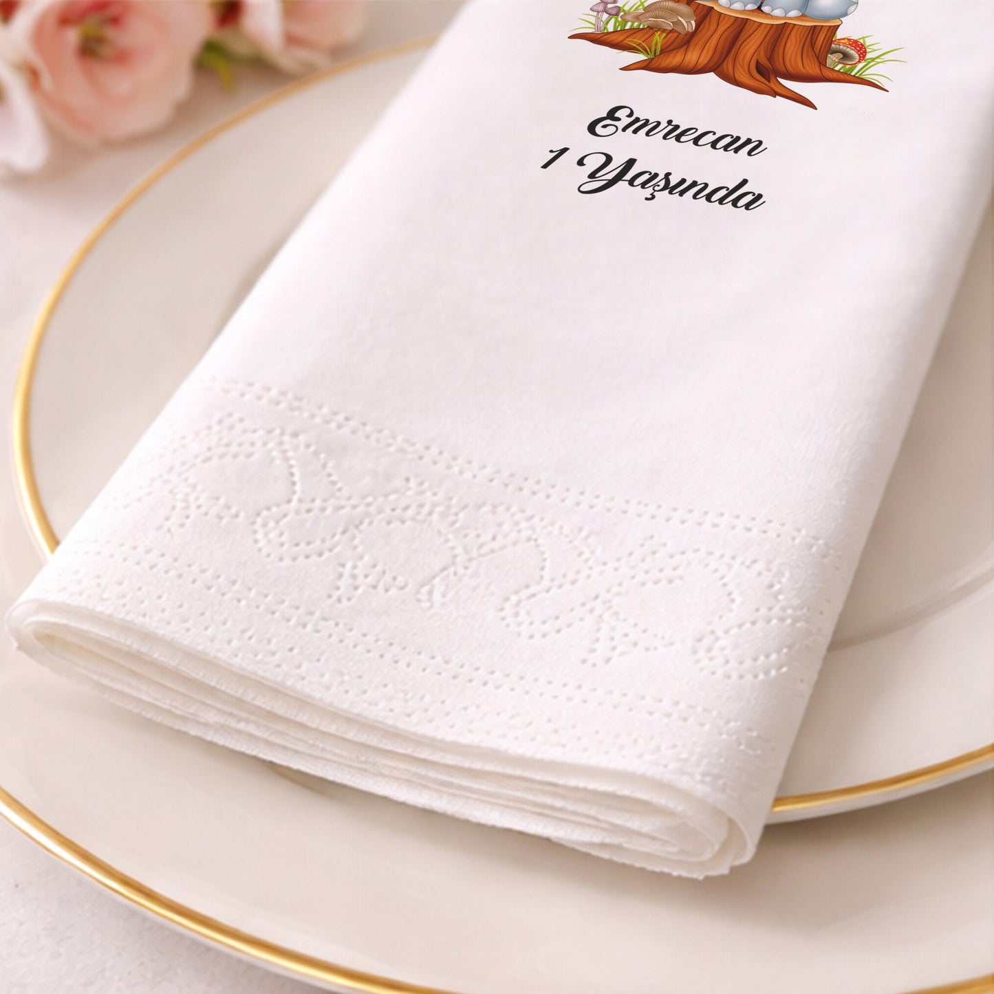 Emrecan 1 Yaşında Kütük Üstünde Fil Tasarımlı Doğum Günü Peçetesi