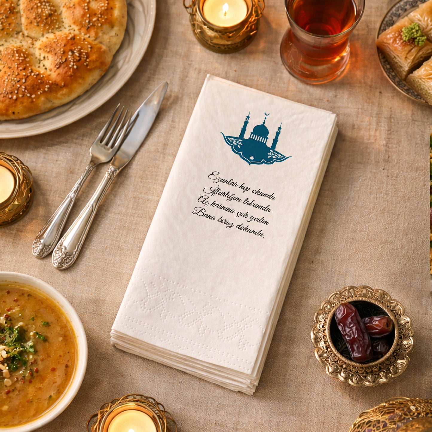 Kidzia Camii Silüeti Ramazan Peçetesi – Mani Yazılı, 33x33 cm Çift Katlı, 20’li Paket