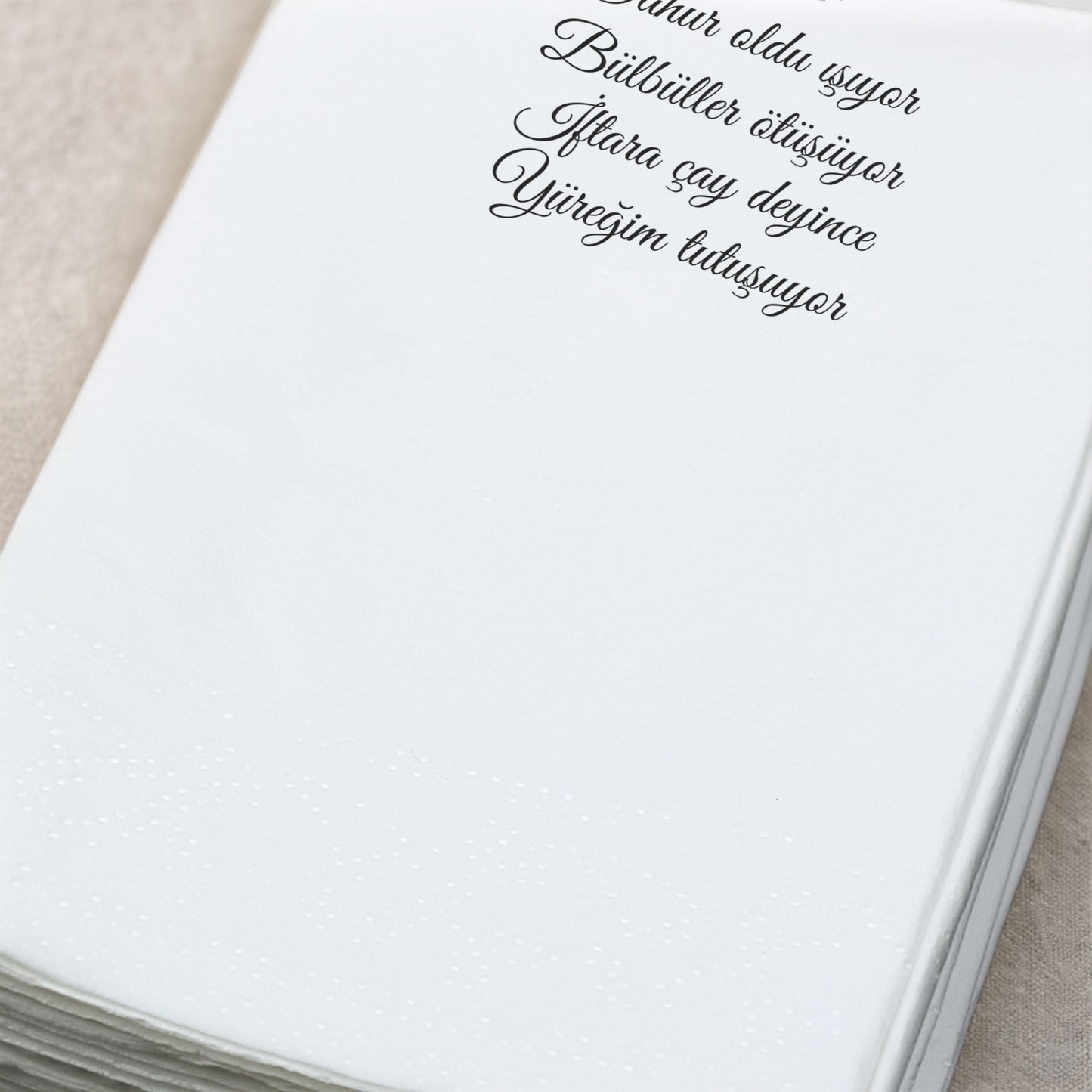 Kidzia Ramazan Davulcusu Çizimli Peçete – Mani Yazılı, 33x33 cm Çift Katlı, 20’li Paket