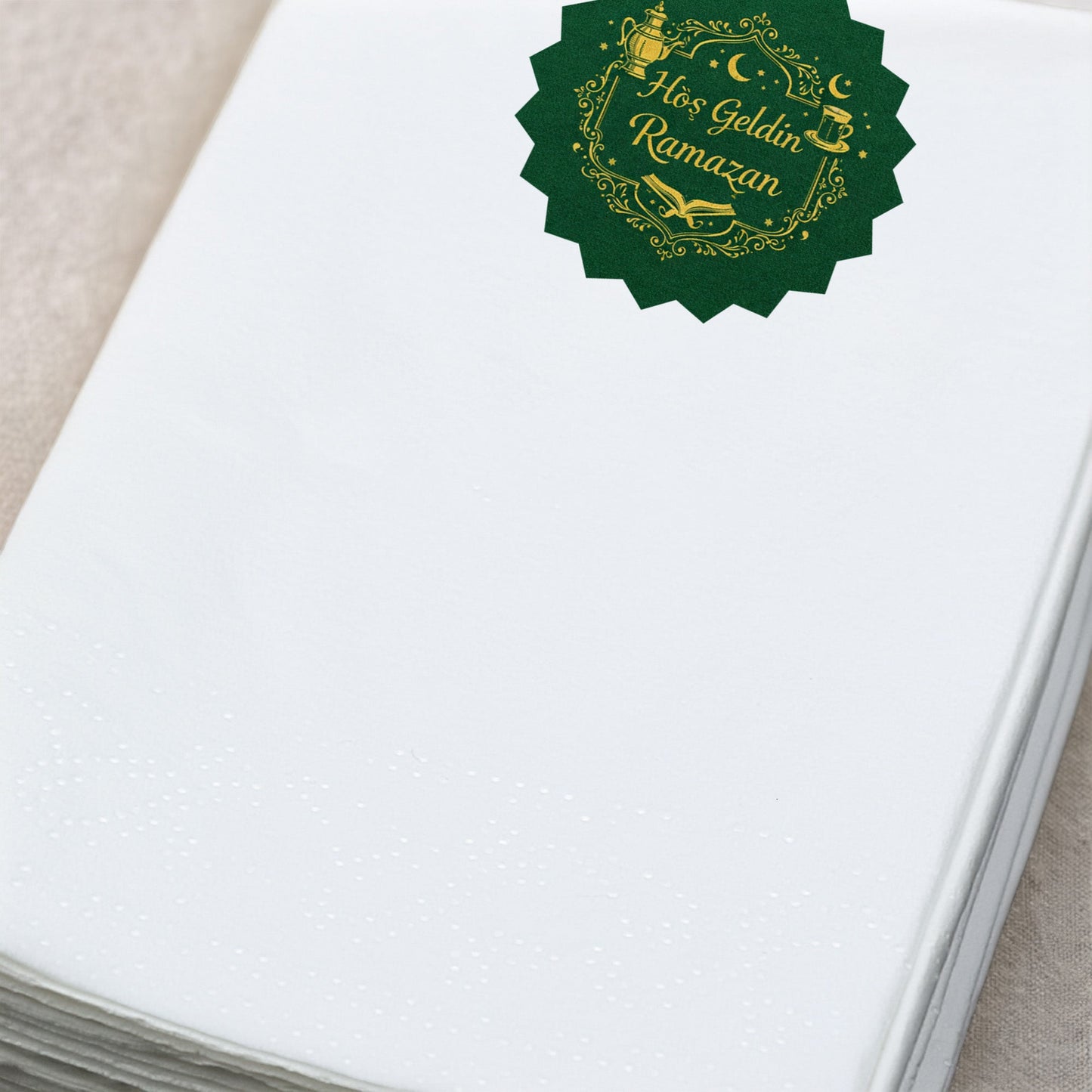 Zümrüt Yeşili Altın Detaylı Hoş Geldin Ramazan Peçetesi – Premium Tasarım | 33x33 cm