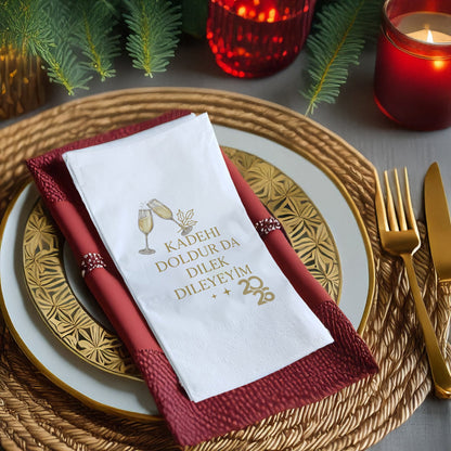 Gold Şampanya Kadehli & “Kadehi Doldur Da Dilek Dileyeyim” Yazılı Yılbaşı Peçete – 33x33 cm, 20’li Paket