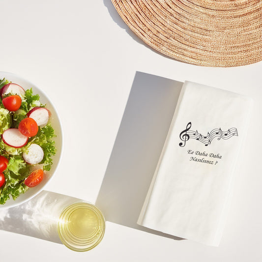 Kidzia – “Ee Daha Daha Nasılsınız?” Şarkı Sözlü Notalı Baskılı Peçete (33x33 cm – 20’li Paket)