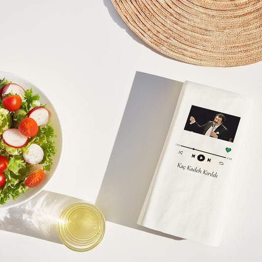 Kaç Kadeh Kırıldı Şarkı Temalı Baskılı Peçete – 33x33 cm | 20’li Paket