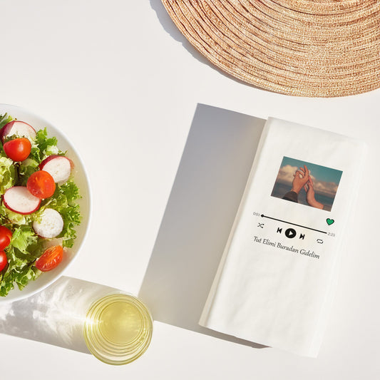 “Tut Elimi Buradan Gidelim” Şarkı Temalı Baskılı Peçete – 33x33 cm, 20’li Paket