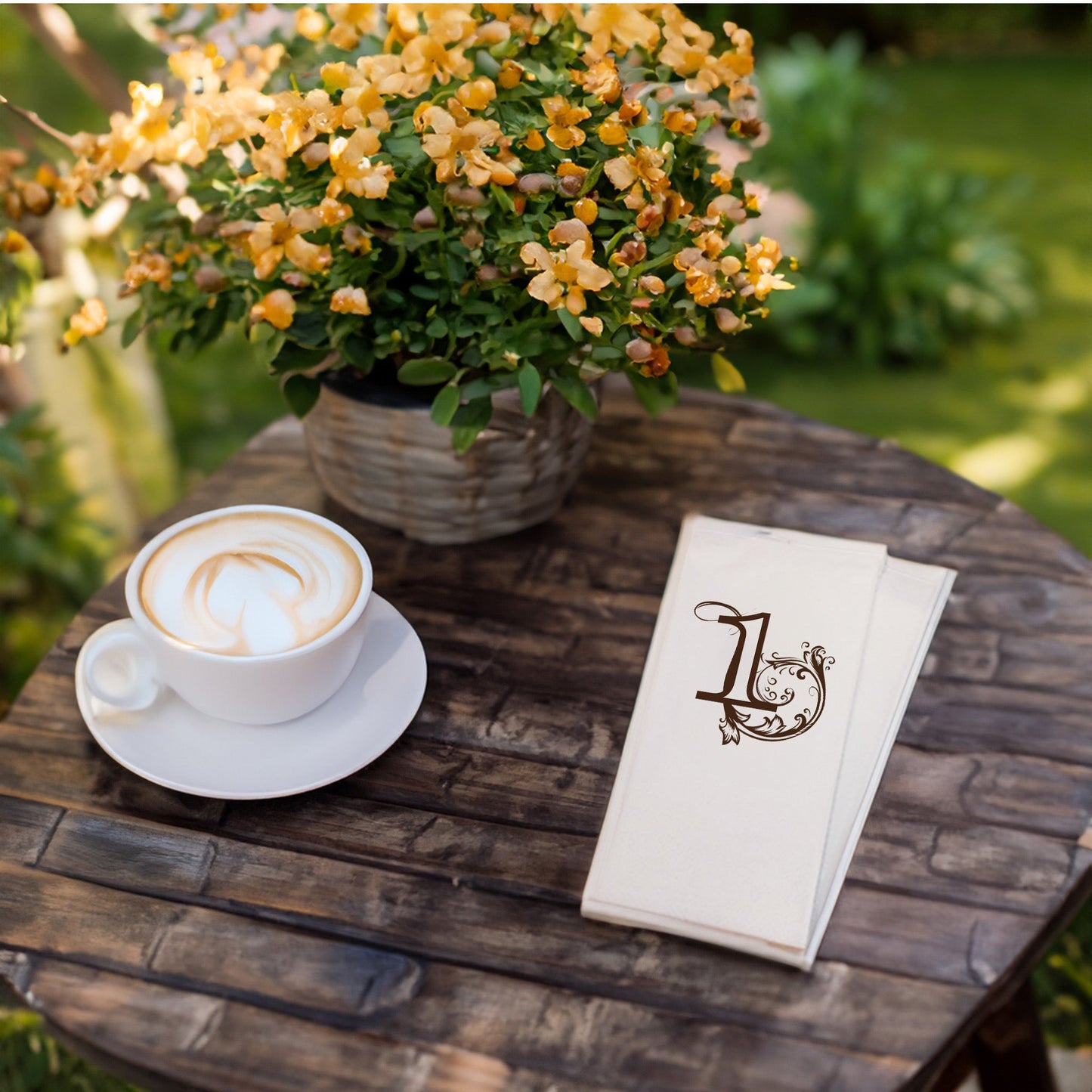 Monogram 1 Rakamı Desenli Şık Baskılı Peçete – 33x33cm Çift Katlı, 20’li Paket