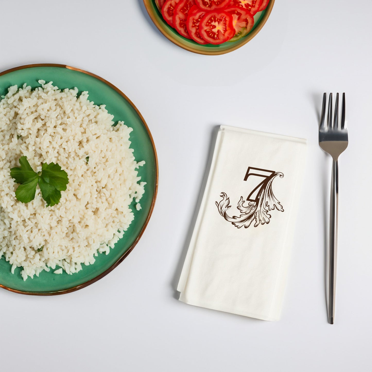 Monogram “7” Desenli Baskılı Peçete – 33x33cm Çift Katlı, 20’li Paket | Şık & Modern Masa Düzeni