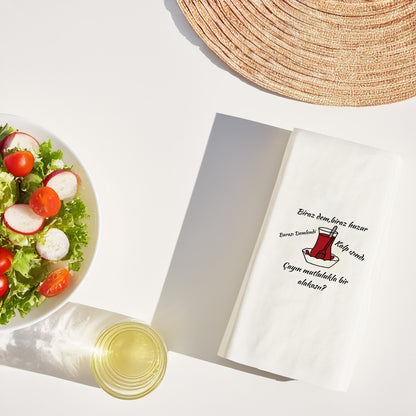 Çay Desenli Baskılı Peçete – İnce Belli Çay Bardağı Minimal Tasarım