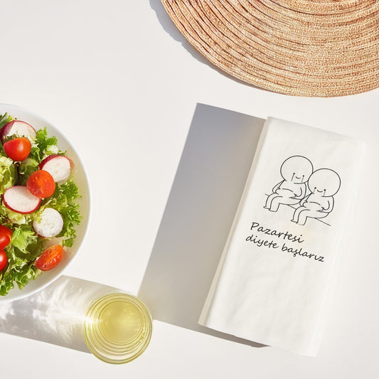 “Pazartesi Diyete Başlarız” Baskılı Peçete – 33x33cm Çift Katlı, 20’li Paket | Komik Diyet Temalı Tasarım