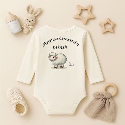 Kişiye Özel Bebek Zıbını – Sevimli Kuzucuk Tasarım | 1–36 Ay