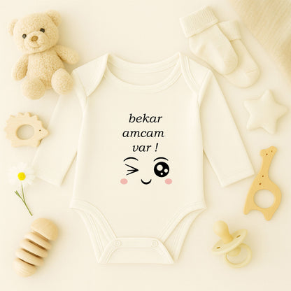 “Bekar Amcam Var” Baskılı Bebek Zıbını – 1–36 Ay | Eğlenceli Tasarım