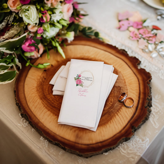 Pembe Gül Detaylı Özel Gün Peçetesi